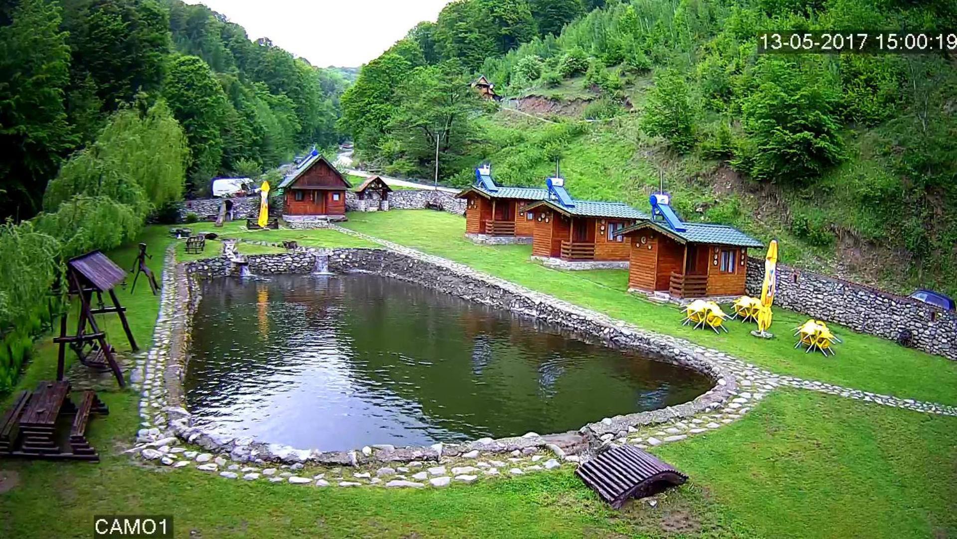 Pastravaria Romani Hotel Horezu Buitenkant foto